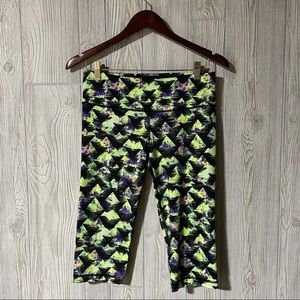 Victoria's Secret Sport Knockout Crop Leggings Size M